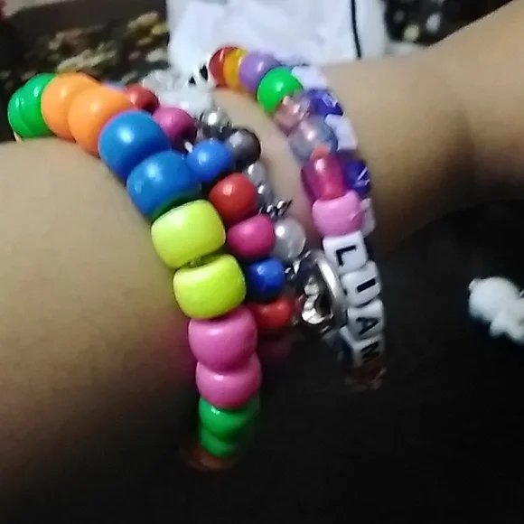 Bracelets - Picture 1 of 1